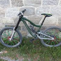 bici da downhill nukeproof
