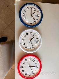 Orologio da muro colorato