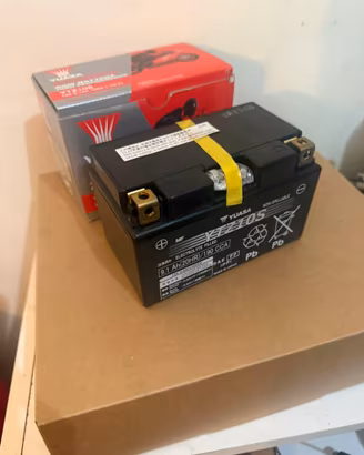 Batteria moto nouva!