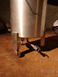 Miscelatore per vino