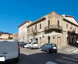 Locale commerciale Via Corsica - Via Valverde