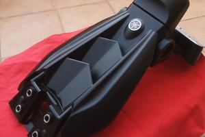 Portatarga originale Yamaha xj6