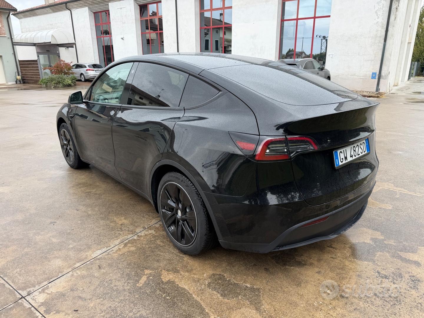 Tesla Model Y Performance 4x4 514ch - 1 ère main - Pneus neufs - Ryzen - Volant chauffant - HUD