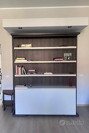 Libreria con scrivania e letto a scomparsa