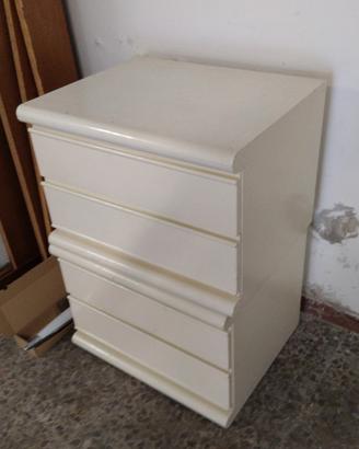 comodini in legno massello