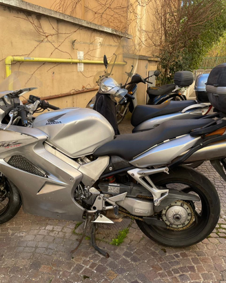 Honda VFR 800 V TECK