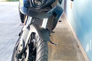 moto Suzuki v strom 800 