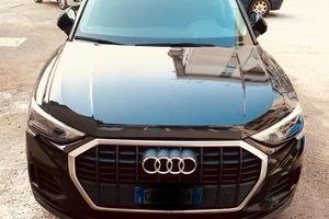 Audi q3 bsinis s-tronic