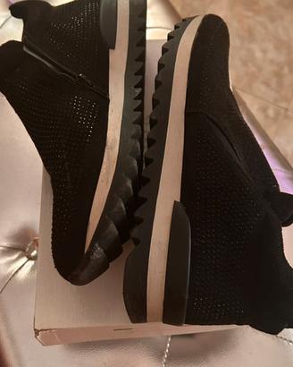 Sneakers nere con strass e zeppa