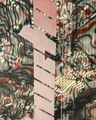 Tavola da snowboard burton + attacchi burton SI