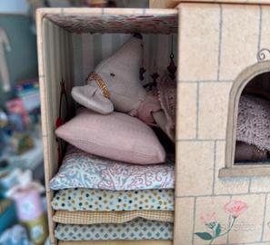 Maileg topina sul pisello