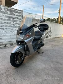 Suzuki Burgman 400 2001