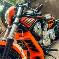 Harley special da espozizione modifiche a libretto