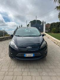Ford Fiesta 1.200 benzina