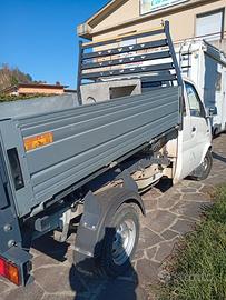 Autocarro ribaltabile anno 2023 13000 km