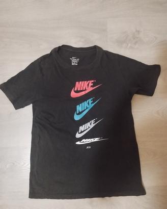 T-Shirt Nike Nera da Ragazzo
