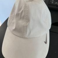Cappello Nike con visiera