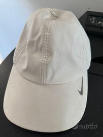 Cappello Nike con visiera