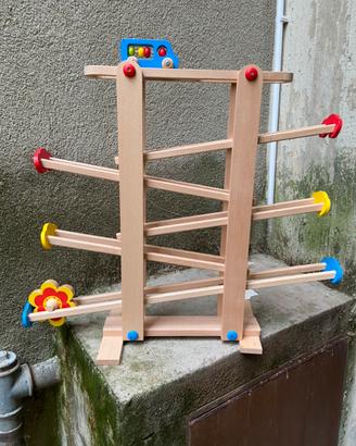 Pista in legno