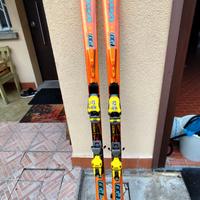 Sci  Volkl RC P30 Race Carver