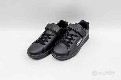 Scarpe BK British Knights nere con cuore rosso 33