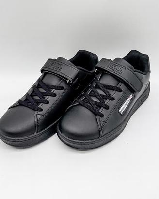 Scarpe BK British Knights nere con cuore rosso 33