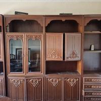 Mobile soggiorno in legno massello con vetrina