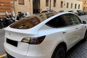 Tesla Model Y Long Range Dual Motor AWD – 2022