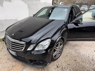 Mercedes E 350 CDI 4Matic AMG 2012 incidentata