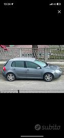 Volkswagen Golf 5 1.6 - benzina /gpl NON MARCIANTE