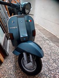 Vespa P 200 E