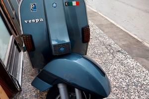 Vespa P 200 E