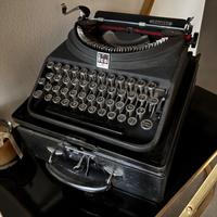 macchina da scrivere vintage