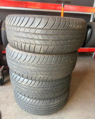 4 gomme estive Bridgestone 215/50R18 96W