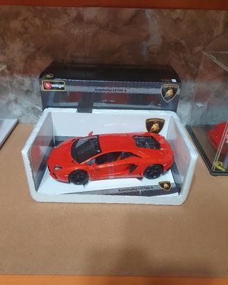 Lamborghini Aventador  Bburago scala da 1/18