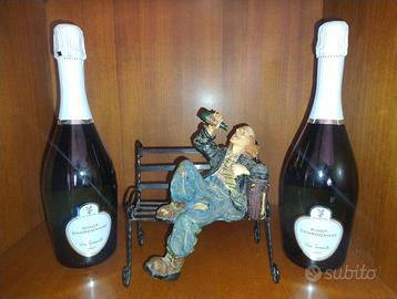 Vintage statuetta uomo ubriaco su panchina