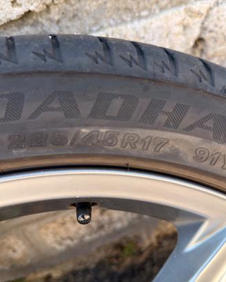 Cerchi Volkswagen 17" con gomme