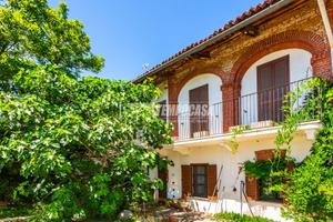 CASA SEMI INDIMENDENTE CON GIARDINO!!