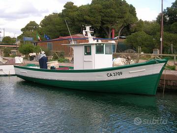 Barca da pesca con licenza