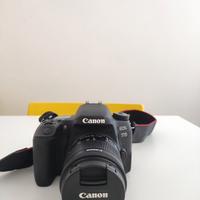 Canon EOS 77D + obiettivo 18 55