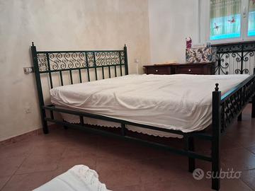 truttura letto in ferro battuto