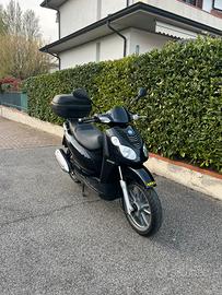 Scooter Piaggio 200 4t