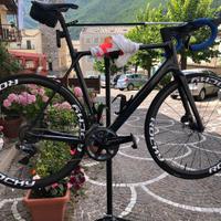 Canyon Ultimate CF SLX 9 di2 disc