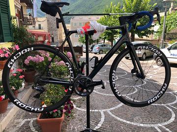 Canyon Ultimate CF SLX 9 di2 disc