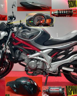 SUZUKI GLADIUS  650 cc  ANNO 2013  x RICAMBI