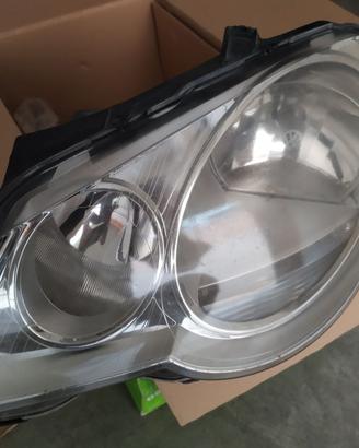 VW polo 9N - faro anteriore sx