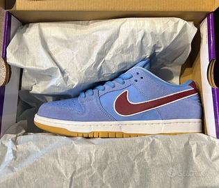 Nike SB Dunk Low Philadelphia Phillies