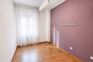 Appartamento di 104 m² con 3 locali e box auto a L