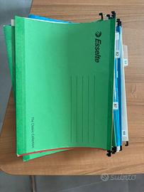 Carrelli archivio + 250 Cartelle sospese