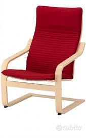 Poang poltrona  con rivestimento in colore rosso